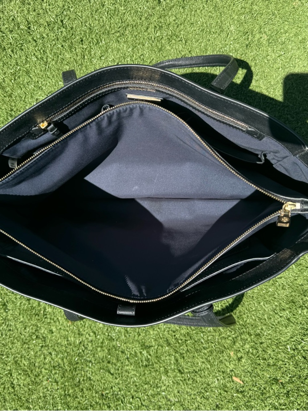 Tory Burch Robinson Large Black Saffiano Leather Work Tote Bag - Picture 7 of 9